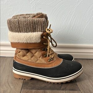 Quilted Furry Tan and Black Winter / Rain Boots
